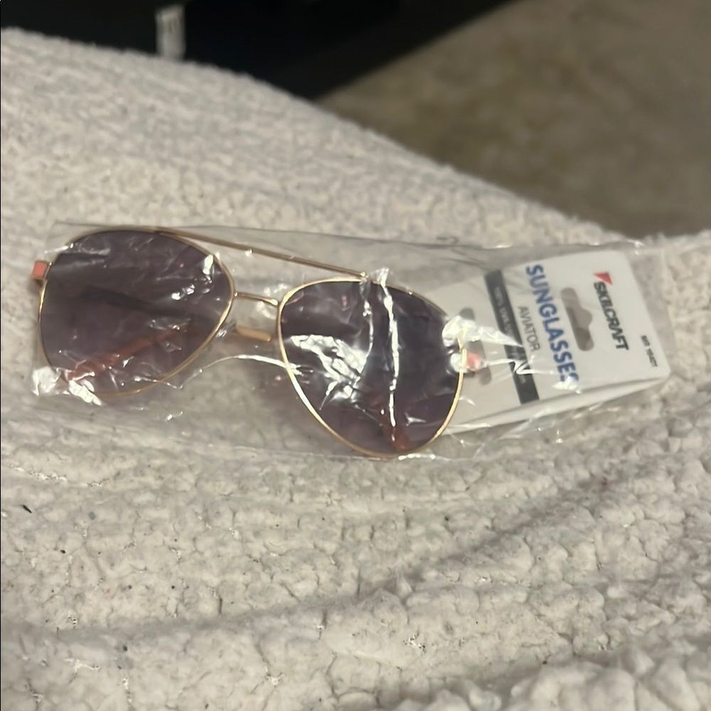 Aviator type Sunglasses